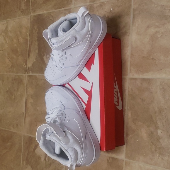 Boys tennis shoes - Picture 3 of 12